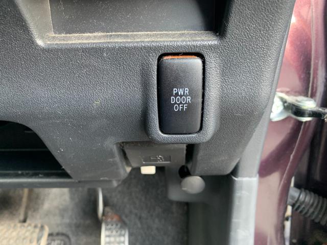 タント カスタムＲＳ　ターボ　ＭＯＭＯステ　セキュリティ　左パワスラ　運転席助手席エアバッグ　インテリジェントキー　ＡＵＴＯエアコン　リモコンキー　パワーウインド　安全ボディ　シートヒーター　運転席エアバック　ＢＴ接続（14枚目）