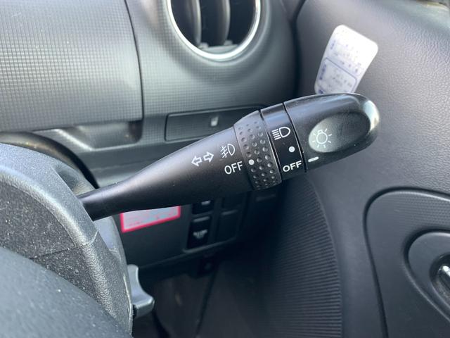 タント カスタムＲＳ　ターボ　ＭＯＭＯステ　セキュリティ　左パワスラ　運転席助手席エアバッグ　インテリジェントキー　ＡＵＴＯエアコン　リモコンキー　パワーウインド　安全ボディ　シートヒーター　運転席エアバック　ＢＴ接続（17枚目）