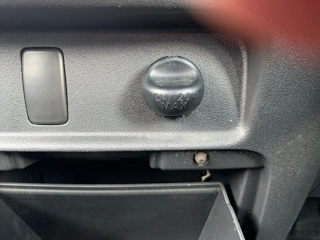 タント カスタムＲＳ　ターボ　ＭＯＭＯステ　セキュリティ　左パワスラ　運転席助手席エアバッグ　インテリジェントキー　ＡＵＴＯエアコン　リモコンキー　パワーウインド　安全ボディ　シートヒーター　運転席エアバック　ＢＴ接続（31枚目）