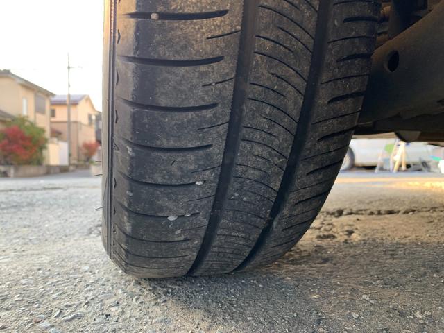 セレナ ハイウェイスター　Ｓ－ハイブリッド　リアモニター　スマートエントリー　Ｗエアコン　衝突安全ボディ　寒冷地仕様　ＢＴ　３列シート　フルフラットシート　オートクルーズ　セキュリティ　ウォークスルー　ＡＢＳ　キーレス　パワーウィンドウ（11枚目）