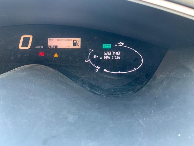 セレナ ハイウェイスター　Ｓ－ハイブリッド　リアモニター　スマートエントリー　Ｗエアコン　衝突安全ボディ　寒冷地仕様　ＢＴ　３列シート　フルフラットシート　オートクルーズ　セキュリティ　ウォークスルー　ＡＢＳ　キーレス　パワーウィンドウ（19枚目）