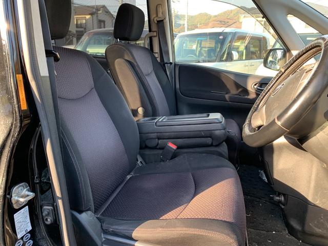 セレナ ハイウェイスター　Ｓ－ハイブリッド　リアモニター　スマートエントリー　Ｗエアコン　衝突安全ボディ　寒冷地仕様　ＢＴ　３列シート　フルフラットシート　オートクルーズ　セキュリティ　ウォークスルー　ＡＢＳ　キーレス　パワーウィンドウ（33枚目）