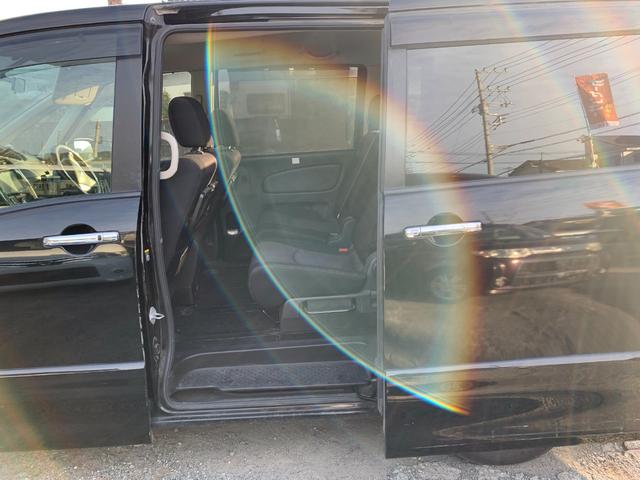 セレナ ハイウェイスター　Ｓ－ハイブリッド　リアモニター　スマートエントリー　Ｗエアコン　衝突安全ボディ　寒冷地仕様　ＢＴ　３列シート　フルフラットシート　オートクルーズ　セキュリティ　ウォークスルー　ＡＢＳ　キーレス　パワーウィンドウ（36枚目）