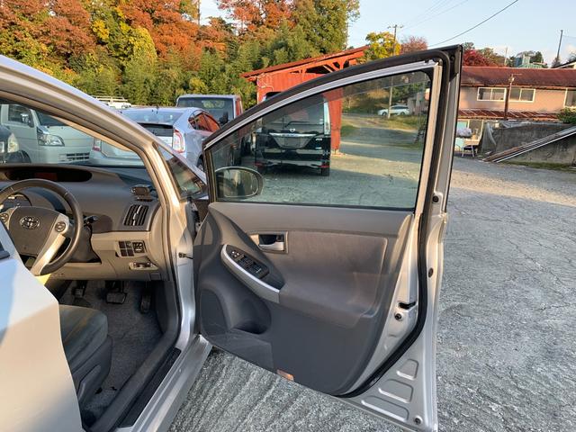 プリウス G 衝突安全ボディ Aストップ スマ-トキ- パワーステアリング エアバック サイドエアバック AAC クルコン イモビライザー ESC キーフリーシステム パワーウィンドウ ABS WエアバッグETC(10枚目)