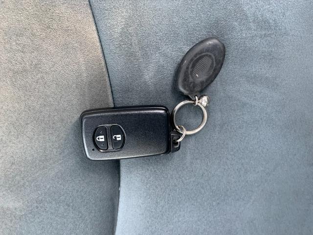 プリウス G 衝突安全ボディ Aストップ スマ-トキ- パワーステアリング エアバック サイドエアバック AAC クルコン イモビライザー ESC キーフリーシステム パワーウィンドウ ABS WエアバッグETC(31枚目)