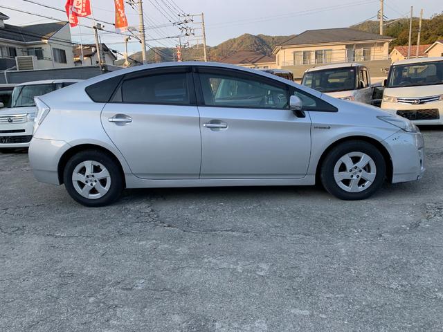 プリウス S アイドリングストップ搭載 インテリキー デュアルエアバック エアB イモビライザー AUTOエアコン 横スベリ防止 衝突安全ボディ ABS サイドエアバッグ パワーウィンドウ ETTC(2枚目)