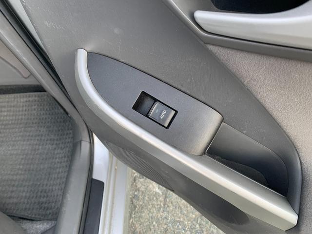 プリウス S アイドリングストップ搭載 インテリキー デュアルエアバック エアB イモビライザー AUTOエアコン 横スベリ防止 衝突安全ボディ ABS サイドエアバッグ パワーウィンドウ ETTC(33枚目)