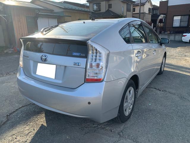 プリウス S アイドリングストップ搭載 インテリキー デュアルエアバック エアB イモビライザー AUTOエアコン 横スベリ防止 衝突安全ボディ ABS サイドエアバッグ パワーウィンドウ ETC(3枚目)