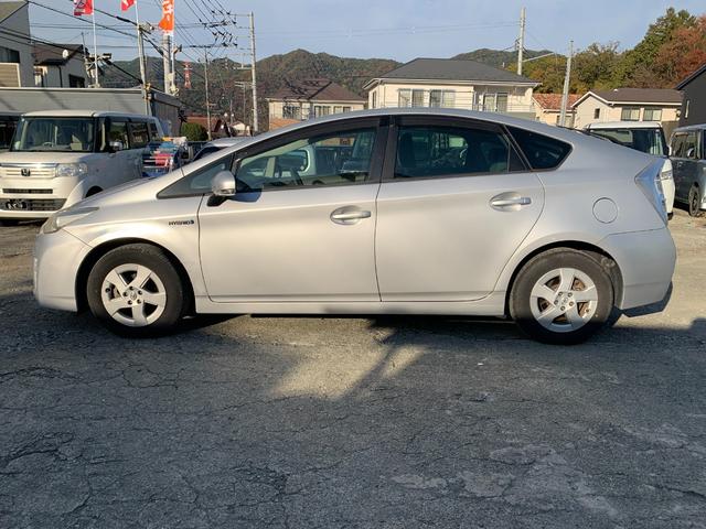 プリウス S アイドリングストップ搭載 インテリキー デュアルエアバック エアB イモビライザー AUTOエアコン 横スベリ防止 衝突安全ボディ ABS サイドエアバッグ パワーウィンドウ ETC(6枚目)