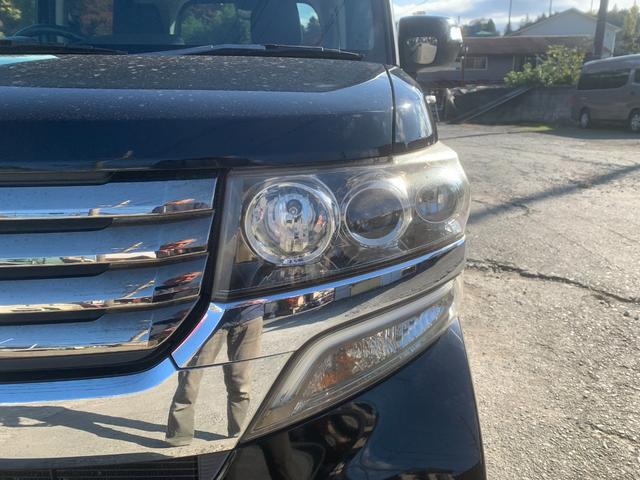 N-BOXカスタム G・Lパッケージ アイドリングストップ車 スマキ- フロントベンチシート パワーウィンドウ 盗難防止システム オートエアコン パワステ キーレスエントリー 両席エアバック ABS 横滑り防止 運転席エアバック(10枚目)