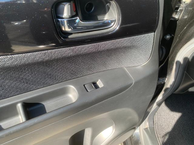 N-BOXカスタム G・Lパッケージ アイドリングストップ車 スマキ- フロントベンチシート パワーウィンドウ 盗難防止システム オートエアコン パワステ キーレスエントリー 両席エアバック ABS 横滑り防止 運転席エアバック(19枚目)