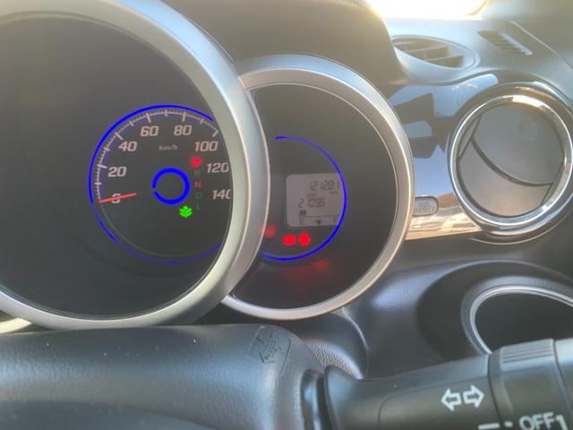 N-BOXカスタム G・Lパッケージ アイドリングストップ車 スマキ- フロントベンチシート パワーウィンドウ 盗難防止システム オートエアコン パワステ キーレスエントリー 両席エアバック ABS 横滑り防止 運転席エアバック(26枚目)