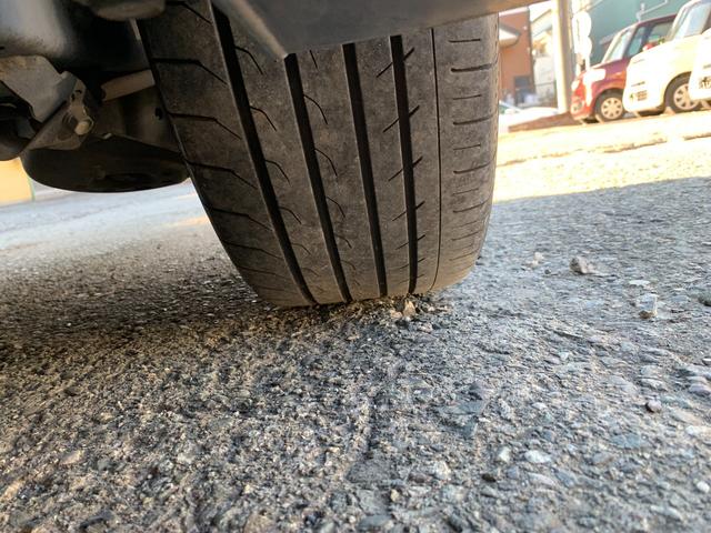 ステップワゴンスパーダ Ｚ　フリップダウンモニター　両側パワスラ横滑防止　イモビ　スマキー　フルフラットシート　バックモニタ－　キーフリー　パワーウィンド　ＥＴＣ付　運転席助手席エアバック　衝突安全ボディ　Ｗエアコン　ＰＳ（11枚目）