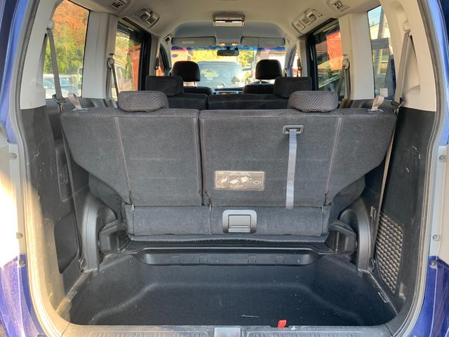 ステップワゴンスパーダ Ｚ　フリップダウンモニター　両側パワスラ横滑防止　イモビ　スマキー　フルフラットシート　バックモニタ－　キーフリー　パワーウィンド　ＥＴＣ付　運転席助手席エアバック　衝突安全ボディ　Ｗエアコン　ＰＳ（15枚目）