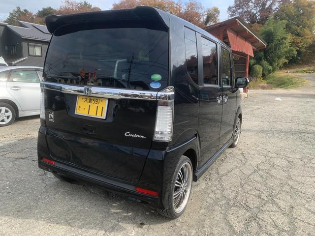 Ｎ－ＢＯＸカスタム Ｇ　スマートキー＆プッシュスタート　ＳＲＳ　ＷエアＢ　横滑り防止　パワーステアリング　マニュアルエアコン　セキュリティ　ＥＣＯＮモード　ＰＷ　キーフリー　ベンチシート　ＡＢＳ（3枚目）