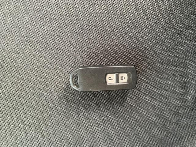 Ｎ－ＢＯＸカスタム Ｇ　スマートキー＆プッシュスタート　ＳＲＳ　ＷエアＢ　横滑り防止　パワーステアリング　マニュアルエアコン　セキュリティ　ＥＣＯＮモード　ＰＷ　キーフリー　ベンチシート　ＡＢＳ（14枚目）