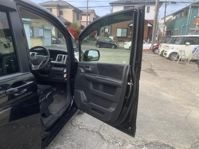 ステップワゴン Ｇ　Ｅセレクション　デュアルエアバッグ　ＥＴＣ　ＰＷ　ＰＳ　盗難防止装置　衝突安全ボディ　運転席エアバック　ＡＢＳ　リアオートエアコン（13枚目）