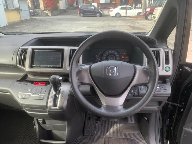 ステップワゴン Ｇ　Ｅセレクション　デュアルエアバッグ　ＥＴＣ　ＰＷ　ＰＳ　盗難防止装置　衝突安全ボディ　運転席エアバック　ＡＢＳ　リアオートエアコン（21枚目）