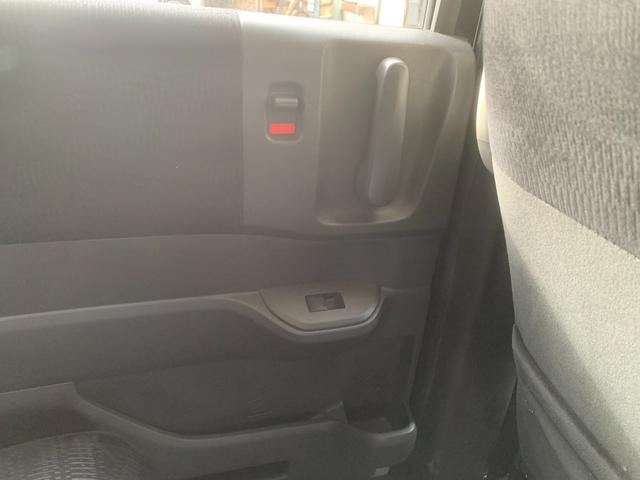 ステップワゴン Ｇ　Ｅセレクション　デュアルエアバッグ　ＥＴＣ　ＰＷ　ＰＳ　盗難防止装置　衝突安全ボディ　運転席エアバック　ＡＢＳ　リアオートエアコン（46枚目）