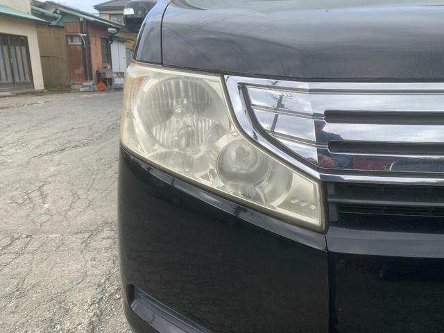 ステップワゴン Ｌ　リアエアコン　ＷＳＲＳ　パワーウインドウ　スマ－トキ－　キーレス　３列　衝突安全ボディ　フルフラットシート　盗難防止システム　パワーステアリング　バックモニ　ウォークスルー　運転席エアバック（9枚目）