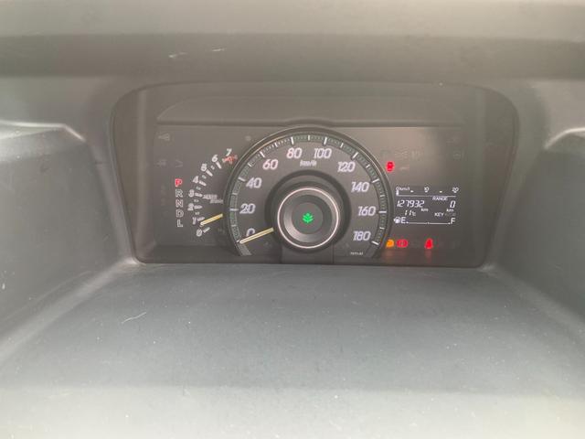 ステップワゴン Ｌ　リアエアコン　ＷＳＲＳ　パワーウインドウ　スマ－トキ－　キーレス　３列　衝突安全ボディ　フルフラットシート　盗難防止システム　パワーステアリング　バックモニ　ウォークスルー　運転席エアバック（22枚目）