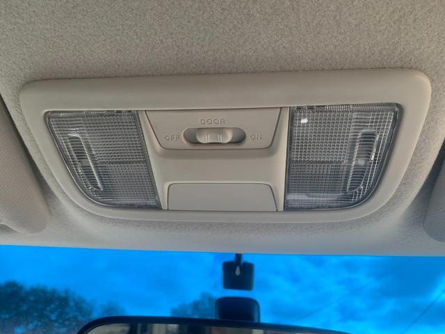 ステップワゴン Ｌ　リアエアコン　ＷＳＲＳ　パワーウインドウ　スマ－トキ－　キーレス　３列　衝突安全ボディ　フルフラットシート　盗難防止システム　パワーステアリング　バックモニ　ウォークスルー　運転席エアバック（31枚目）