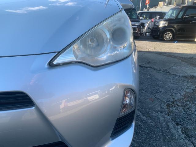 アクア Ｓ　エンジンスターター　格納ミラー　キーレスエントリ　安全ボディ　オートエアコン　デュアルエアバック　ＥＳＣ　パワーウィンドウ　ＥＴＣ　ＳＲＳ　パワーステアリング　ＡＢＳ　アイストップ　ＥＴＣ（10枚目）