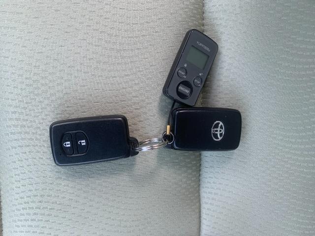 アクア Ｓ　エンジンスターター　格納ミラー　キーレスエントリ　安全ボディ　オートエアコン　デュアルエアバック　ＥＳＣ　パワーウィンドウ　ＥＴＣ　ＳＲＳ　パワーステアリング　ＡＢＳ　アイストップ　ＥＴＣ（17枚目）