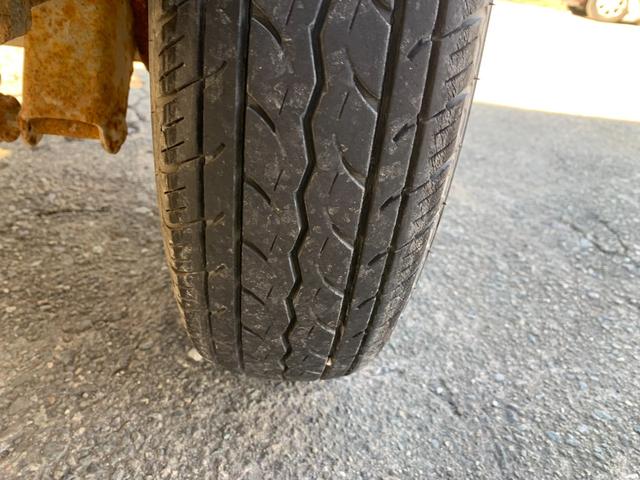 ミニキャブトラック Ｖタイプ　エアコン付　ＰＳ　運転席エアバッグ　３方開　整備記録簿（11枚目）