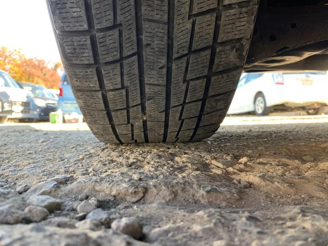 エルグランド ライダー　黒本革シート　マニュアルシート　レザーシート　ＥＴＣ　オットマン　バックカメラ　３列シート　４ＷＤ　エンジンスターター（12枚目）