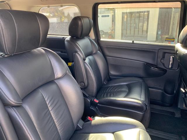 エルグランド ライダー　黒本革シート　マニュアルシート　レザーシート　ＥＴＣ　オットマン　バックカメラ　３列シート　４ＷＤ　エンジンスターター（15枚目）