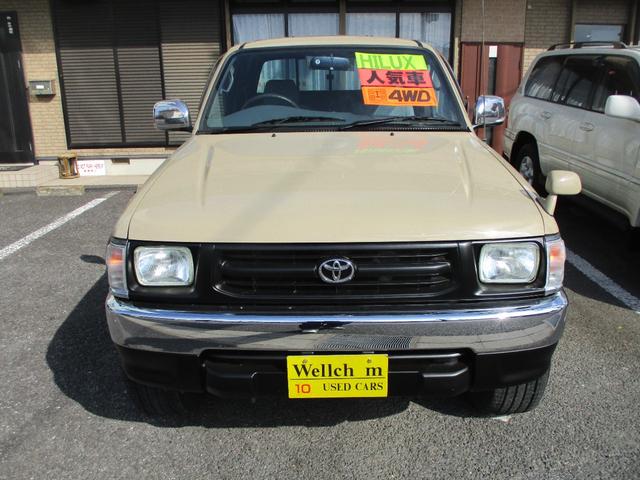 ハイラックススポーツピック エクストラキャブ　標準ボディ　１５インチアルミ　ＣＤデッキ　４ＷＤ　サンル－フ　サイドステップ（5枚目）