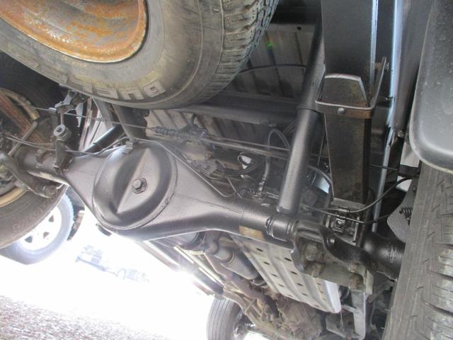 ハイラックススポーツピック エクストラキャブ　標準ボディ　１５インチアルミ　ＣＤデッキ　４ＷＤ　サンル－フ　サイドステップ（28枚目）