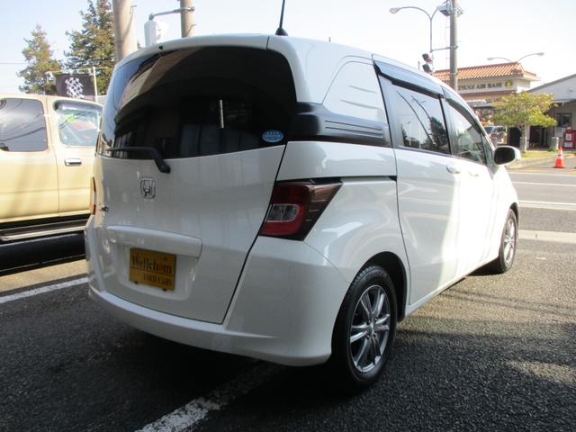 フリードスパイク Ｇ　ジャストセレクション　１５インチアルミ　フルセグＴＶ　ＥＴＣ　ＨＩＤ　Ｂｌｕｅｔｏｏｔｈ　ＵＳＢ　ＣＤ（8枚目）