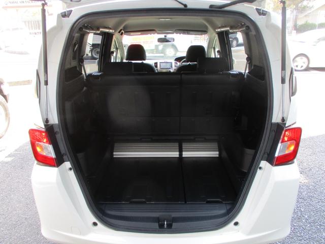 フリードスパイク Ｇ　ジャストセレクション　１５インチアルミ　フルセグＴＶ　ＥＴＣ　ＨＩＤ　Ｂｌｕｅｔｏｏｔｈ　ＵＳＢ　ＣＤ（22枚目）