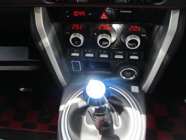 ＢＲＺ Ｓ　新品１９インチアルミ　タイヤ新品　６速　バックカメラ　ＨＩＤライト　ＣＤ（23枚目）