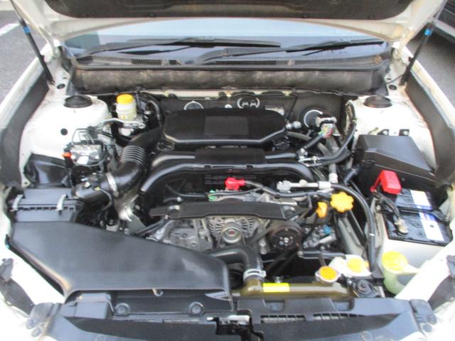 レガシィＢ４ ２．５ｉ　４ＷＤ　１６インチアルミ　ＥＴＣ　ＨＩＤヘッドランプ　フォグランプ　パドルシフト　ＳＤナビ　ＣＤ　ＤＶＤ　Ｂｌｕｅｔｏｏｔｈ　フルセグＴＶ　リアフォグランプ　クルーズコントロール　キーレスエントリー（3枚目）