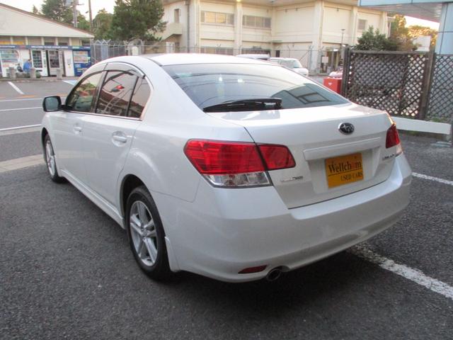 レガシィＢ４ ２．５ｉ　４ＷＤ　１６インチアルミ　ＥＴＣ　ＨＩＤヘッドランプ　フォグランプ　パドルシフト　ＳＤナビ　ＣＤ　ＤＶＤ　Ｂｌｕｅｔｏｏｔｈ　フルセグＴＶ　リアフォグランプ　クルーズコントロール　キーレスエントリー（10枚目）