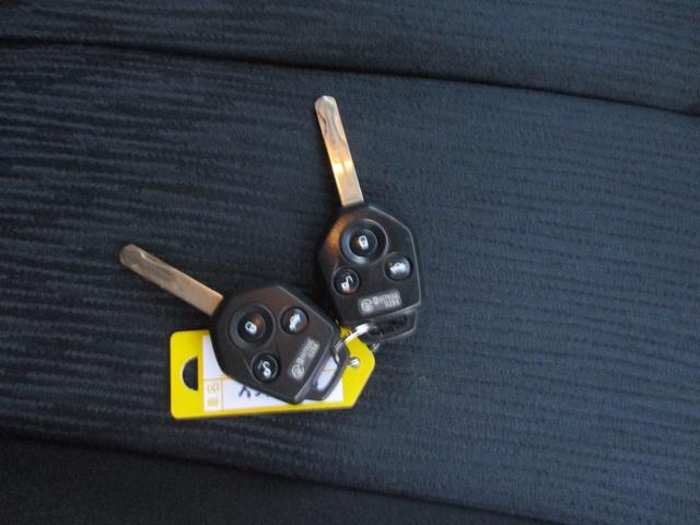 レガシィＢ４ ２．５ｉ　４ＷＤ　１６インチアルミ　ＥＴＣ　ＨＩＤヘッドランプ　フォグランプ　パドルシフト　ＳＤナビ　ＣＤ　ＤＶＤ　Ｂｌｕｅｔｏｏｔｈ　フルセグＴＶ　リアフォグランプ　クルーズコントロール　キーレスエントリー（15枚目）