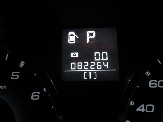 レガシィＢ４ ２．５ｉ　４ＷＤ　１６インチアルミ　ＥＴＣ　ＨＩＤヘッドランプ　フォグランプ　パドルシフト　ＳＤナビ　ＣＤ　ＤＶＤ　Ｂｌｕｅｔｏｏｔｈ　フルセグＴＶ　リアフォグランプ　クルーズコントロール　キーレスエントリー（16枚目）