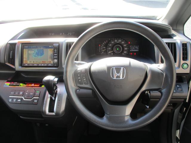 ステップワゴン Ｇ　Ｌパッケージ　１５インチアルミ　ＥＴＣ　ＨＩＤヘッドランプ　フォグランプ　ＨＤＤナビ　ＤＶＤ　ＣＤ　バックカメラ　両側パワースライドドア　ＥＣＯＮ　ドライブレコーダー　リアスポイラー　キーレスエントリー（18枚目）