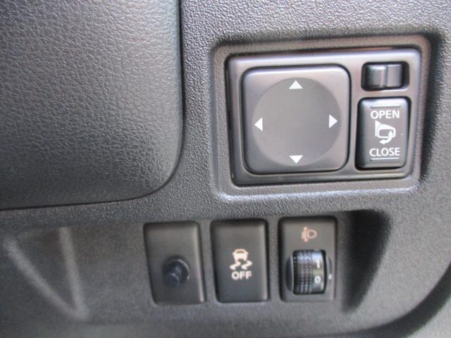 マーチ Ｓ　キーレスエントリー　ＵＳＢ　ＣＤ　ＳＤナビ　ＥＴＣ　ワンセグＴＶ　ハロゲンヘッドランプ　メッキドアノブ（22枚目）