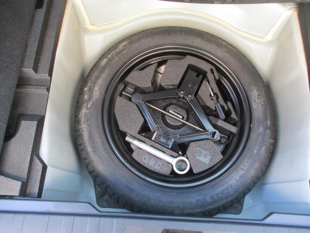 レガシィアウトバック ２．５ｉアイサイト　４ＷＤ　１７ＡＷ　純正セキュリティー　パドルシフト　バックカメラ　キーレス　ＨＩＤヘッドランプ　ＥＴＣ　ＳＩ－ＤＲＩＶＥ　クルーズコントロール　取説　リアフォグライト　ＤＶＤ　ＣＤ　Ｂｌｕｅｔｏｏｔｈ（14枚目）