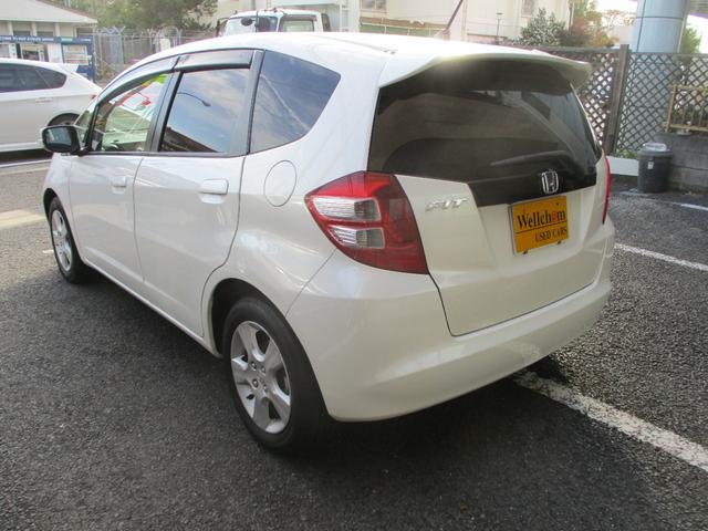 フィット G 15インチアルミ HIDヘッドランプ フォグランプ ETC DVD CD 純正セキュリティー SDナビ バックカメラ リアスポイラー(10枚目)