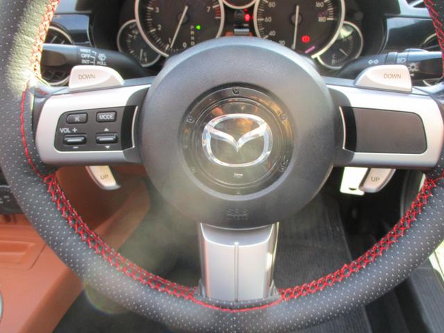 ロードスター ＶＳ　１６インチアルミ　ＥＴＣ　ＨＩＤヘッドライト　フォグライト　パドルシフト　フルセグＴＶ　Ｂｌｕｅｔｏｏｔｈ　シートヒーター　ＤＶＤ　ＣＤ　本革シート　アドバンスキー（16枚目）