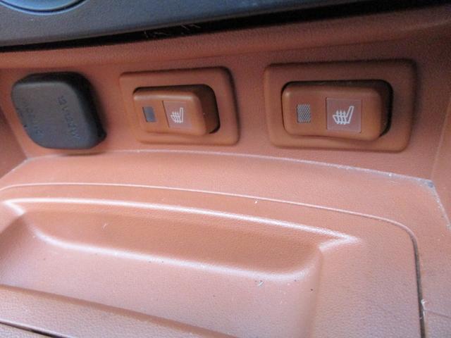 ロードスター ＶＳ　１６インチアルミ　ＥＴＣ　ＨＩＤヘッドライト　フォグライト　パドルシフト　フルセグＴＶ　Ｂｌｕｅｔｏｏｔｈ　シートヒーター　ＤＶＤ　ＣＤ　本革シート　アドバンスキー（19枚目）