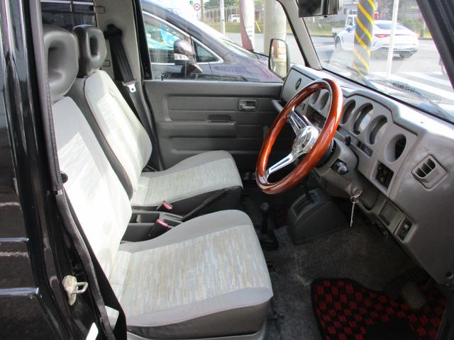 ジムニー ワイルドウインド　４ＷＤ　１６ＡＷ　タイヤ新品　スロットルボディ新品　社外イカリングヘッドライト　ルーフラック　縞鋼板サイドパネル　３インチリフトＵＰ　社外ステアリング　ＬＥＤテールランプ　縞鋼板タンクカバー　ＥＴＣ（15枚目）