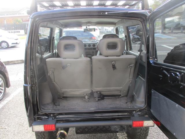 ジムニー ワイルドウインド　４ＷＤ　１６ＡＷ　タイヤ新品　スロットルボディ新品　社外イカリングヘッドライト　ルーフラック　縞鋼板サイドパネル　３インチリフトＵＰ　社外ステアリング　ＬＥＤテールランプ　縞鋼板タンクカバー　ＥＴＣ（22枚目）