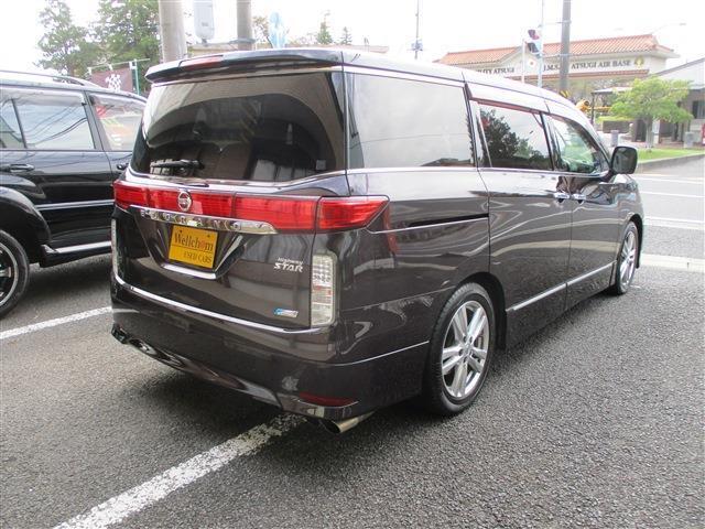 エルグランド ３５０ハイウェイスター　１８ＡＷ　ＥＴＣ　ＨＩＤヘッドランプ　フォグ　両側パワースライド　ドア　バックカメラ　サンシェード　ＣＬＥＡＮ　取説　ハーフレザーシート　ＨＤＤナビ　Ｂｌｕｅｔｏｏｔｈ　ｎｉｓｕｍｏマフラー（9枚目）