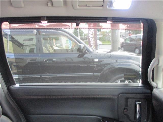 エルグランド ３５０ハイウェイスター　１８ＡＷ　ＥＴＣ　ＨＩＤヘッドランプ　フォグ　両側パワースライド　ドア　バックカメラ　サンシェード　ＣＬＥＡＮ　取説　ハーフレザーシート　ＨＤＤナビ　Ｂｌｕｅｔｏｏｔｈ　ｎｉｓｕｍｏマフラー（15枚目）